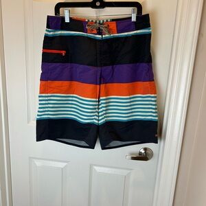 PATAGONIA MENS WAVEFARER BOARD SWIM SHORTS TRUNKS SIZE 34